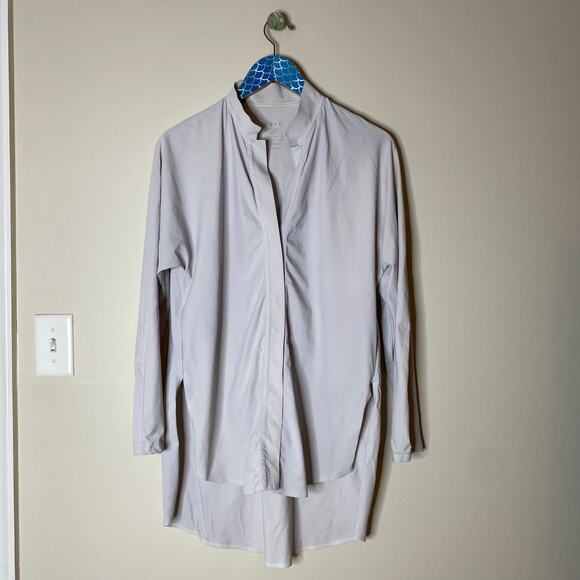 ADAY Something Borrowed Oyster Light Gray Shirt Size Medium - Picture 11 of 11